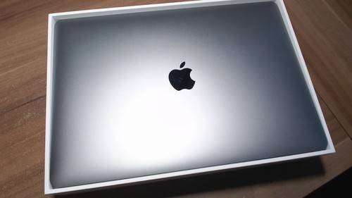 Apple macbook air 13 3 - **,