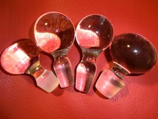 4 alte Stöpsel, Verschluß