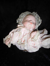 Baby Puppe liegend mit Spieluhr ca 25 cm