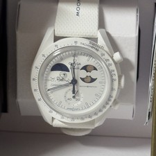 Nur hier in S/M/L/XL - OMEGA x