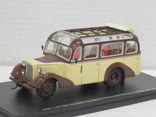 Unic L 20 Bus mit Figuren 1937