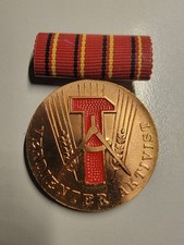 DDR Abzeichen Medaille Orden