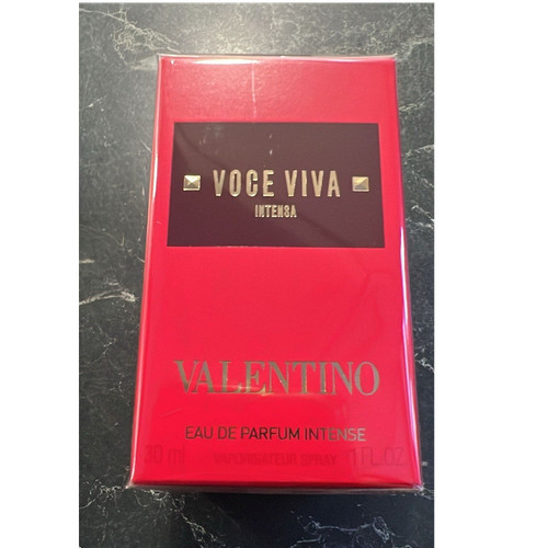 Valentino voce viva - voce, intensa