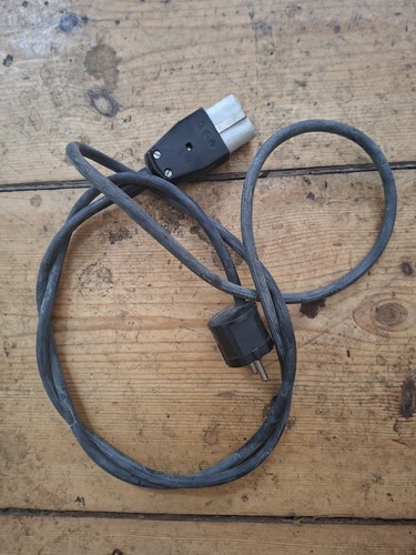 Alter heissgerätestecker mit - alter,