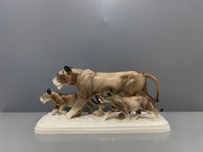 Hertwig Katzhütte Figur Löwin mit 2 Jungen Löwengruppe Naturalistisch 1.Wahl