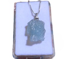 Aquamarin Rohstein Anhänger