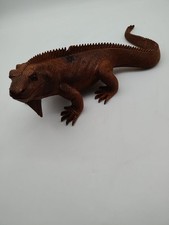 Handgeschnitzter leguan aus - handgeschnitzter,