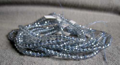 Armband aus hellblauen spinell - hellblauen,