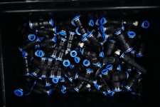 Konvolut über 100 Stück Festo Steckverschraubung Steckverbindung 2kg Neu