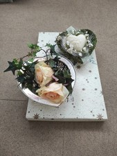 Silberschale mit Blumen + Moosherz m. Kerze