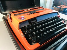 Schreibmaschine brother deluxe 879 Vintage orange mit Koffer 70er Jahre