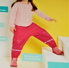 Mädchen Matsch- und