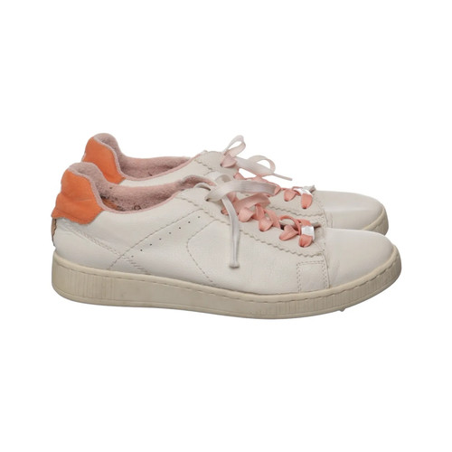 Love our planet - love, sneaker