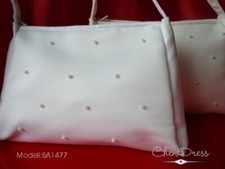 Mattsatin Brauttasche mit Perlen weiß