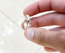 Einzigartiger handgefertigter