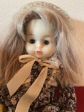 Hübsche alte Puppe Desiree , die schöne vom Schloß von Lissi Bätz 40 cm groß