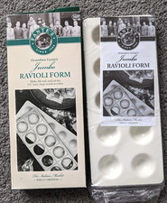 2x FANTES JUMBO RAVIOLI FORM