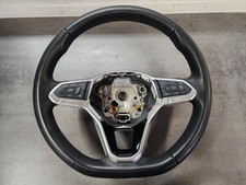 #28 VW Golf 8 Lenkrad Leder