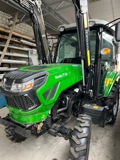 Traktor mit Frontlader Allrad