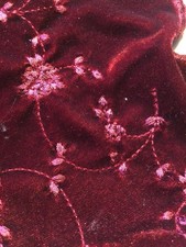 Wunderschöne   Samttischdecke