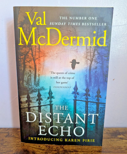 The distant echo - echo, by