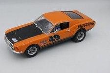 Carrera 1:32 30722 Ford