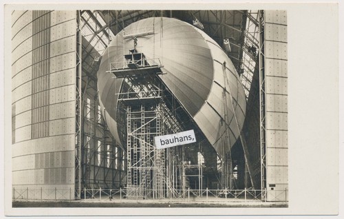 Zeppelin 129 im bau - l,