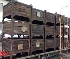 Original STAPELBOX REGAL Tisch Metall Holz Loft Fabrik Industriedesign Gitterbox