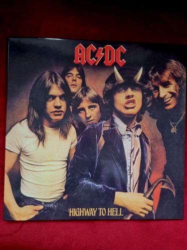 Highway to hell - -,