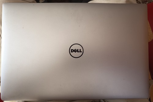 Dell xps 9550 defekt - dell,