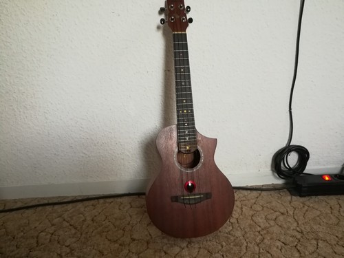 Tenor ukulele mit - tenor,