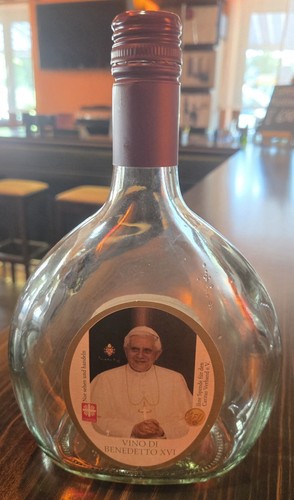 Vino benedetto papst leere - vino,