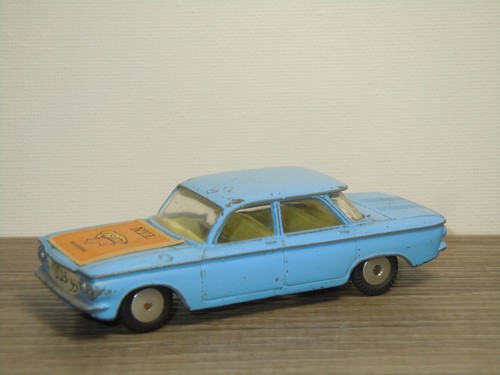 Chevrolet corvair corgi toys - corgi,
