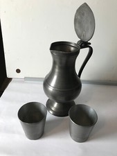 Zinnkrug und 2 Zinnbecher