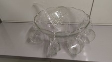 Bowle Service aus Glas mit