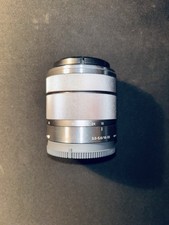 Sony Alpha SEL1855 18-55 mm F/3.5-5.6 E OSS Objektiv