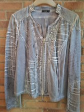 Damenjacke im Jeansstil  Und