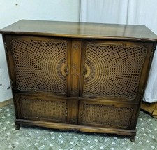 Ilse Tonnöbel Fernsehschrank Wiener Geflecht Chippendale 