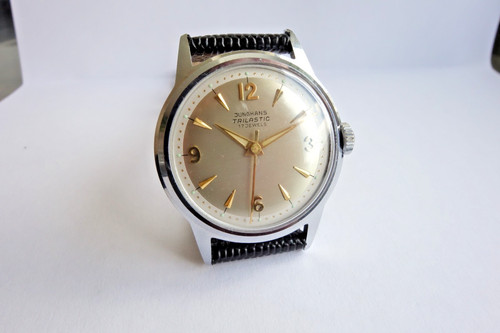 Neuwertige junghans - -,
