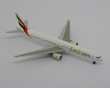 Herpa 1:500  Emirates Boeing 777-300