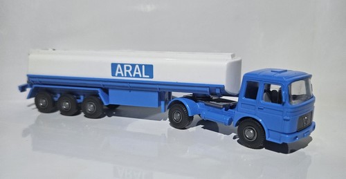 Wiking 230 87 - 1:87, man