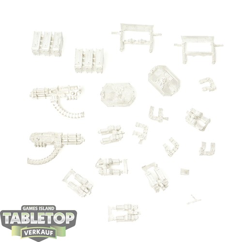 Space marines land raider - land,