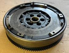 Zweimassenschwungrad Schwungscheibe ZMS 7560876 N43 BMW E81 E87 E90 E91