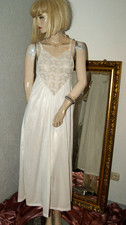 Hinreißendes langes Negligee