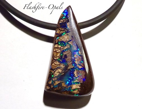 5ct koroit boulder - koroit,
