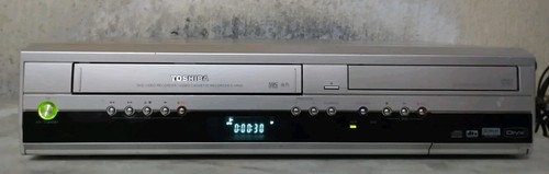 Toshiba combo dvd vhs - toshiba, brenner