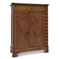 ANTIK! Vertiko restauriert