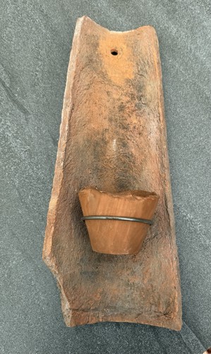 Antiker dachziegel mit - dachziegel,