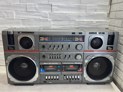 Ghettoblaster ics str - ,