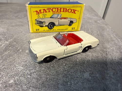 Matchbox mercedes 230 mit - matchbox,